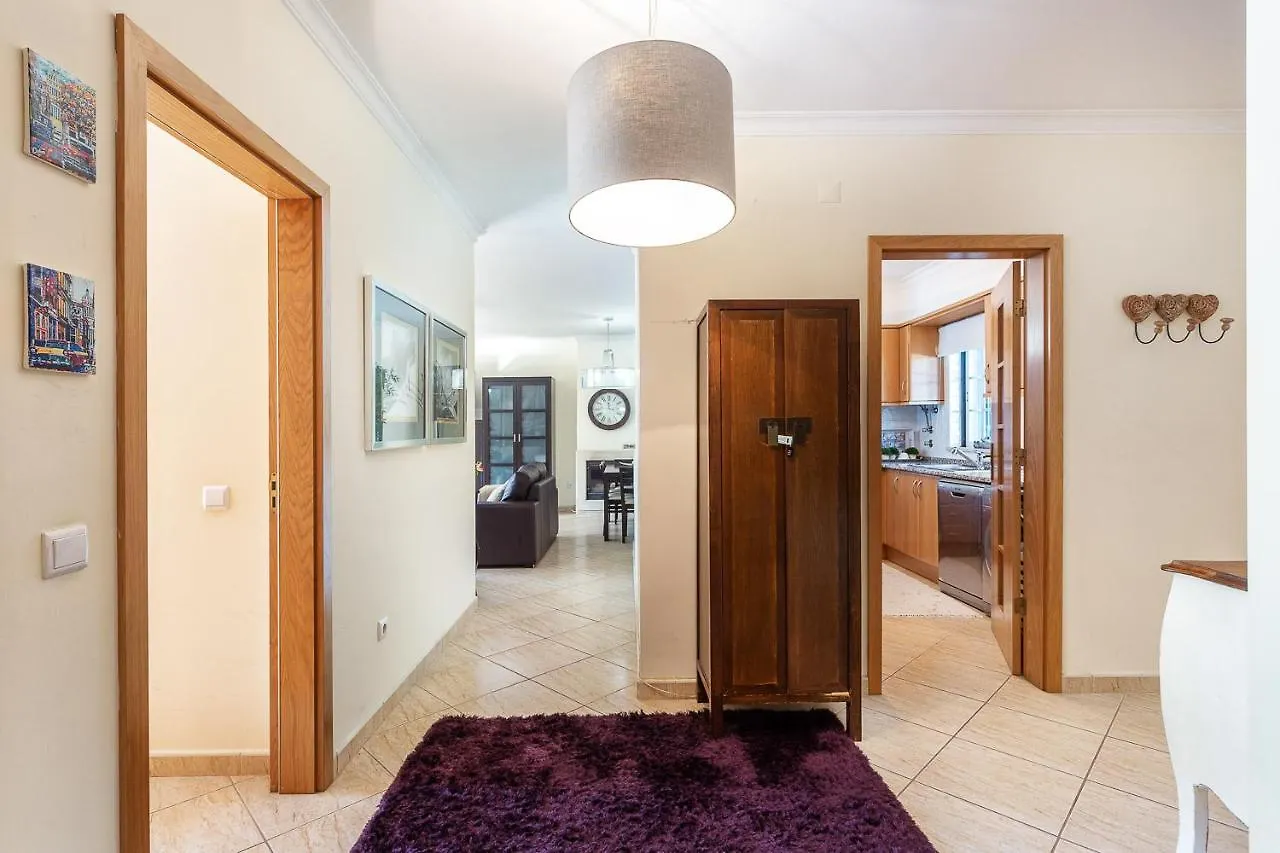 Decor N' Cozy Place For Families And Friends Guia  Apartment